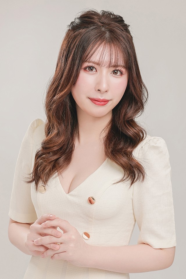 弓坂 桃葉